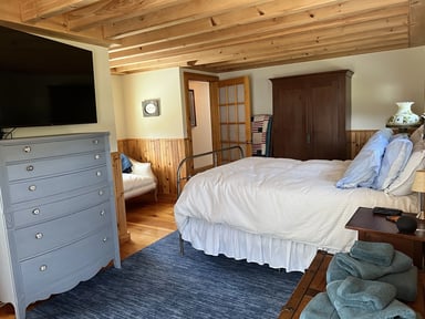 Twin Bedroom