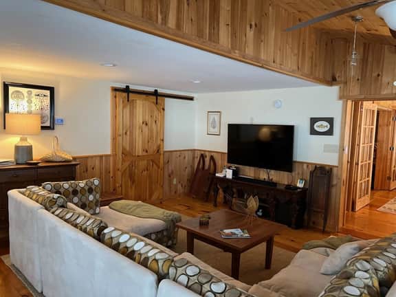 FRENCH WOODS FARMHOUSE | TimeOut NY's Pick | Hot tub | Pond | Dogs OK | NYC=2hr